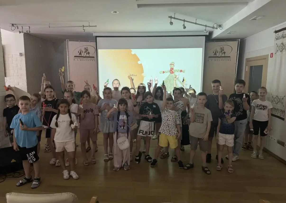 ☀️В языковом лагере продолжаются насыщенные и увлекательные дни!

🇨🇳Один из дней был посвящён знак