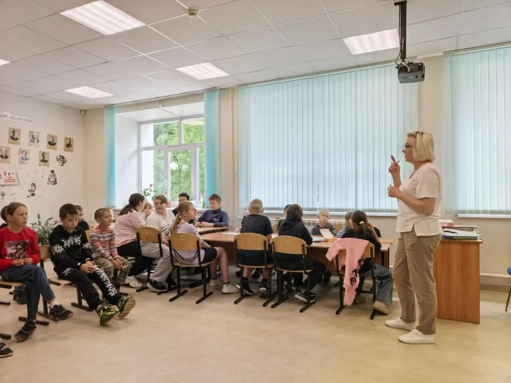 ⚡ В гостях у нашего лагеря — инспектор ПДН!

Сегодня в нашем пришкольном лагере прошла важная и очен
