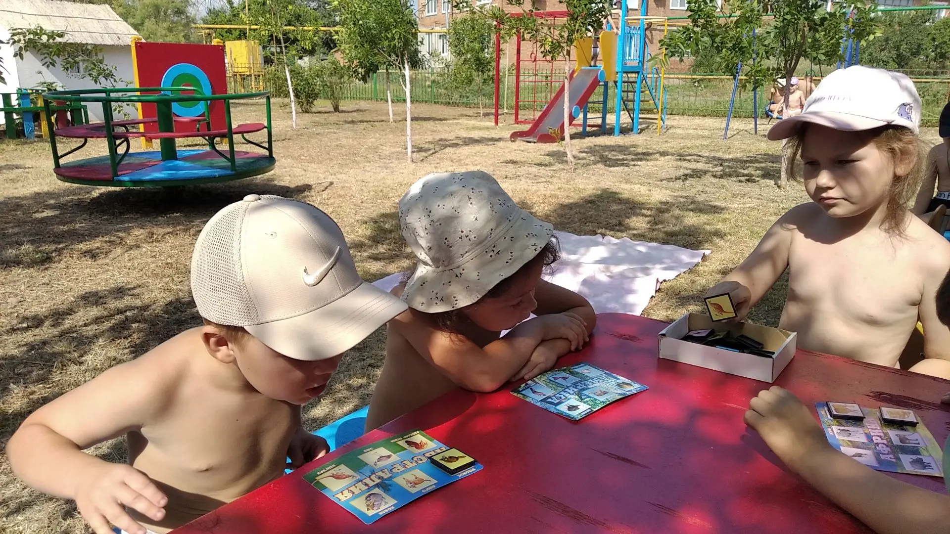 В нашем детском саду царила особенная атмосфера – день, посвященный настольным играм! Ребята с огром