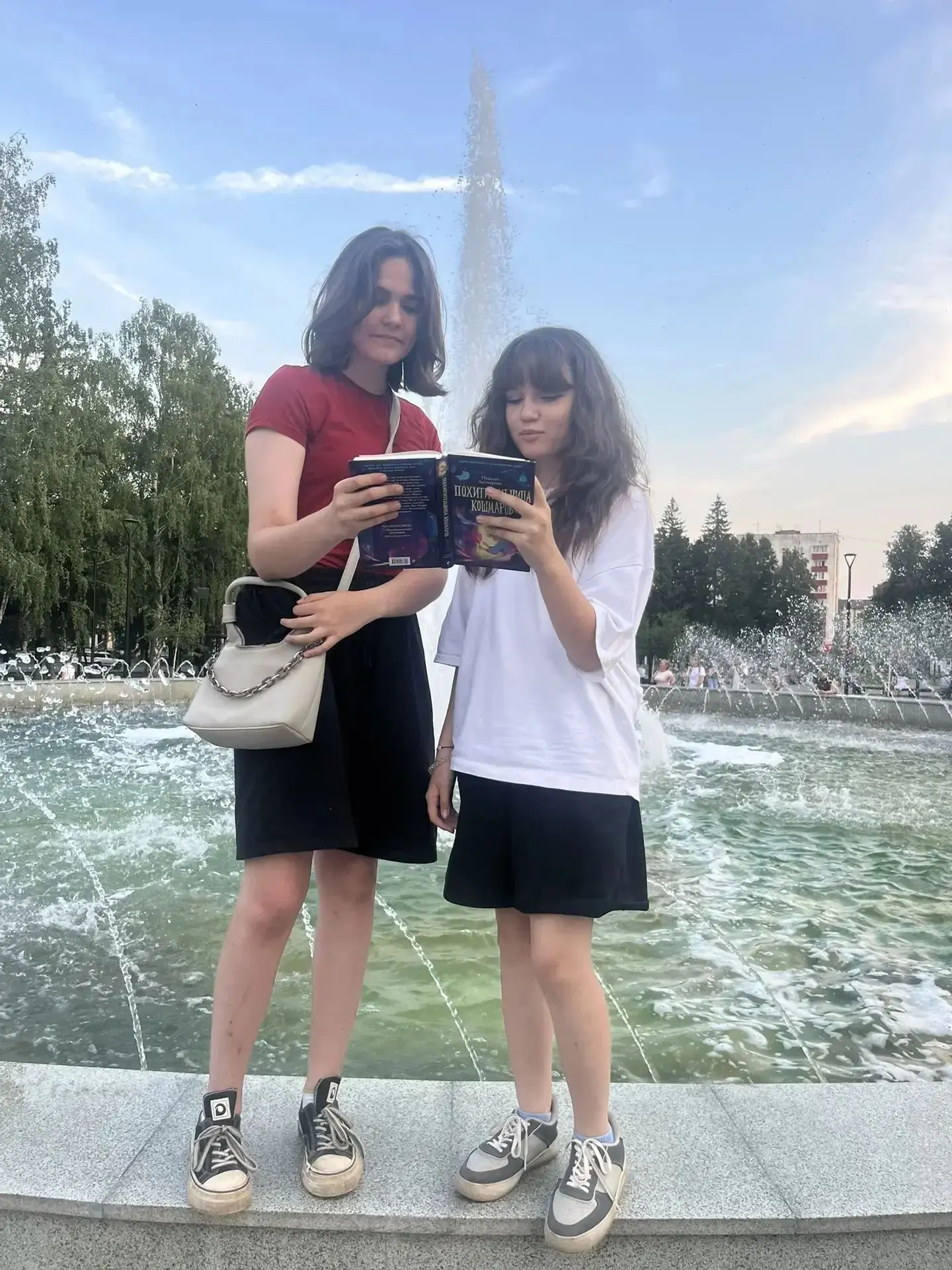 Каникулы с книгой летний фото-челлендж.