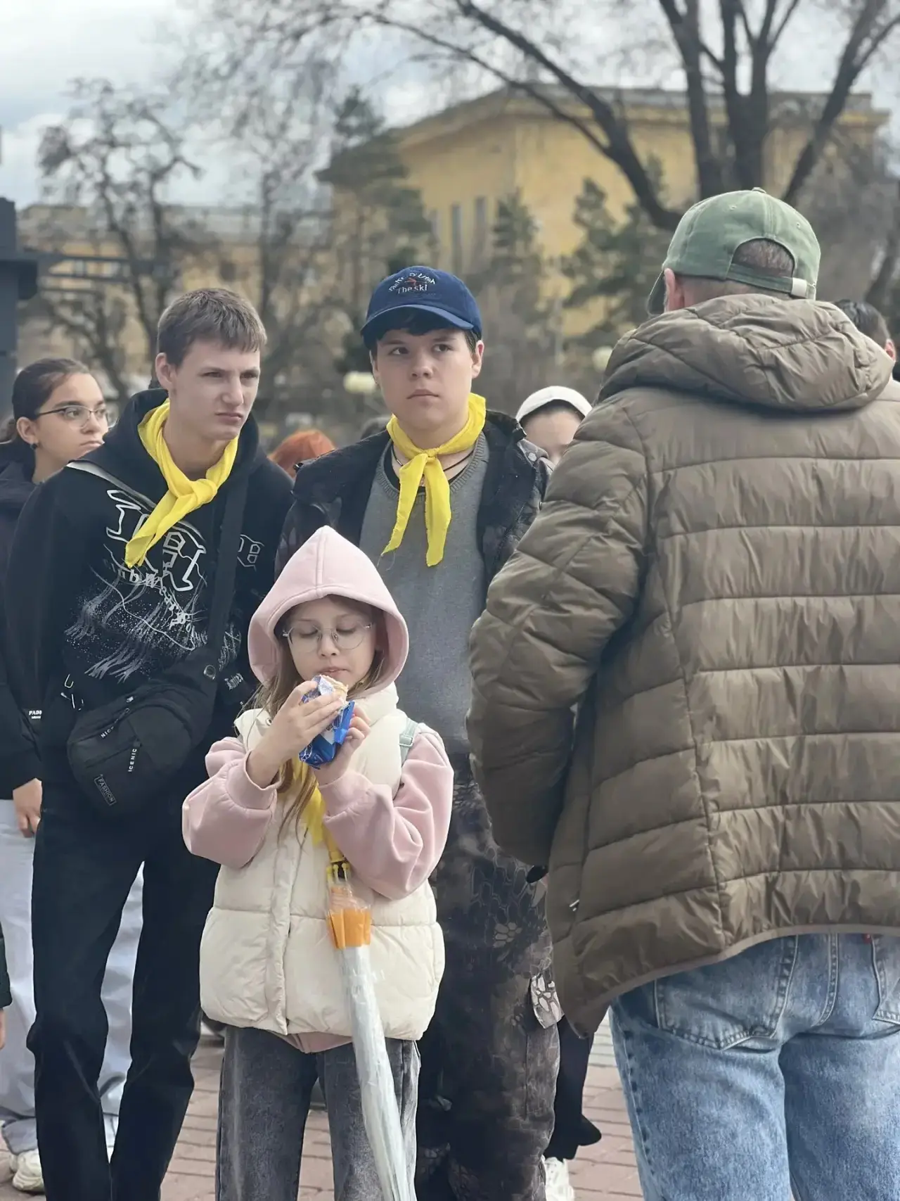 Знать и любить свой город — важно!  Во время каникул школьники побывали на познавательной экскурсии 