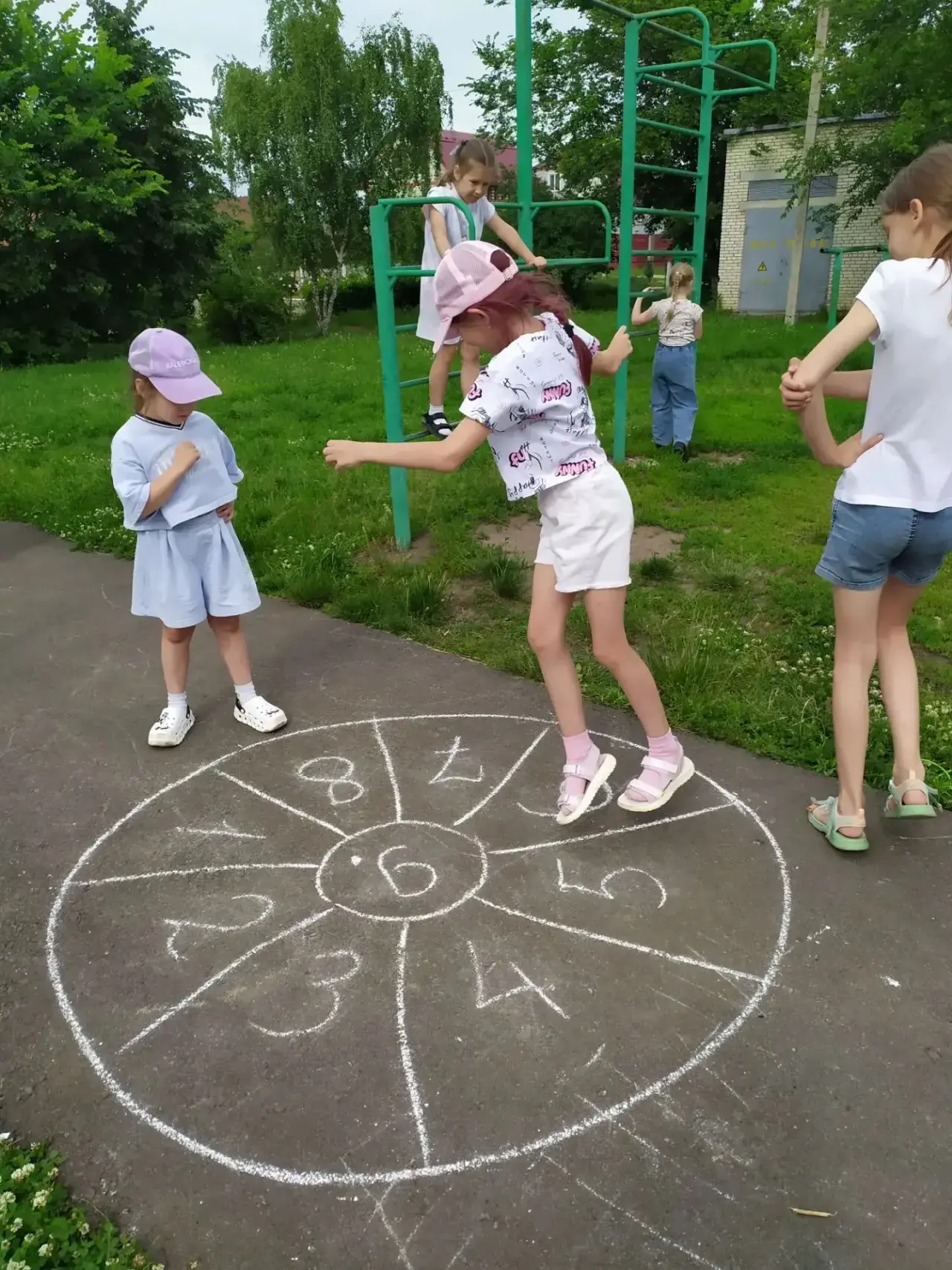 🌟Сегодня на школьной площадке снова начал работу социокультурный центр. Очень важно, чтобы в канику