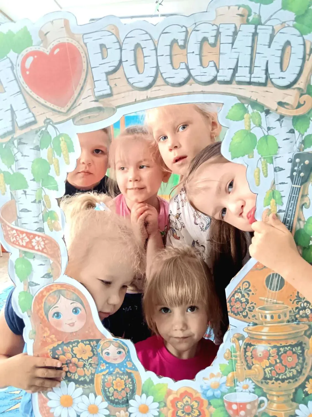 Тематический день, посвящённый России, в нашем детском саду 🇷🇺

В нашем детском саду прошёл особен
