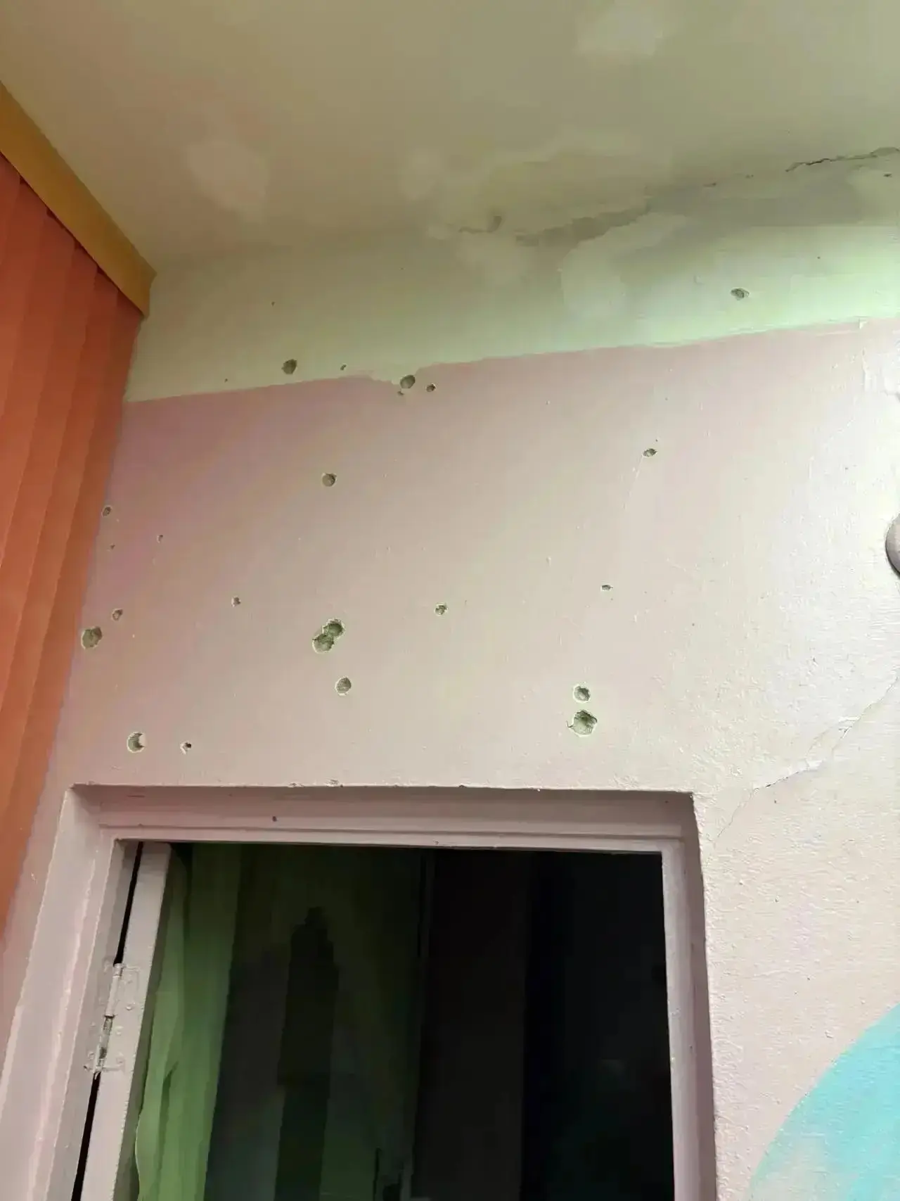 ‼️ В соседнем Орле БПЛА нанес удар по детскому саду