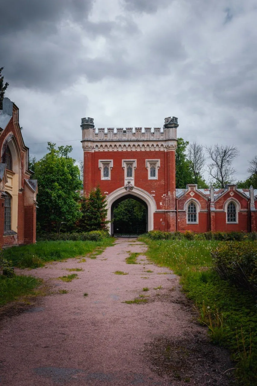 🏛 Императорские дворцовые конюшни