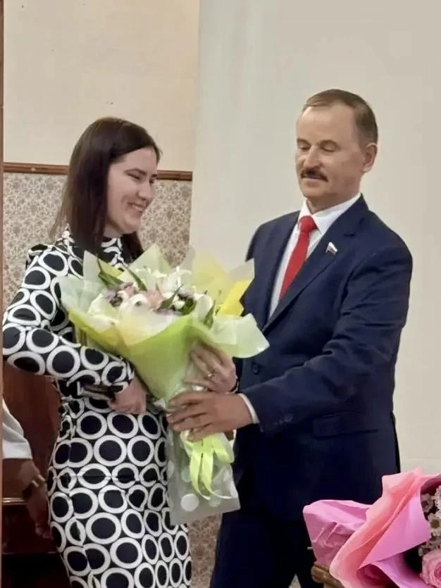 🏥С Днём медицинского работника: кашинских медиков поздравили на торжественном собрании

Сегодня, в 