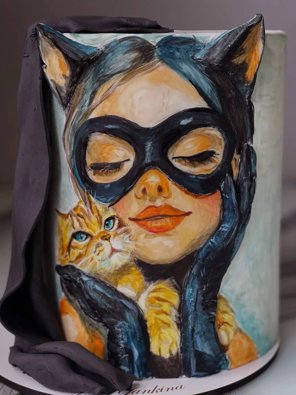Роспись по мастике женщина- кошка 🐈‍⬛