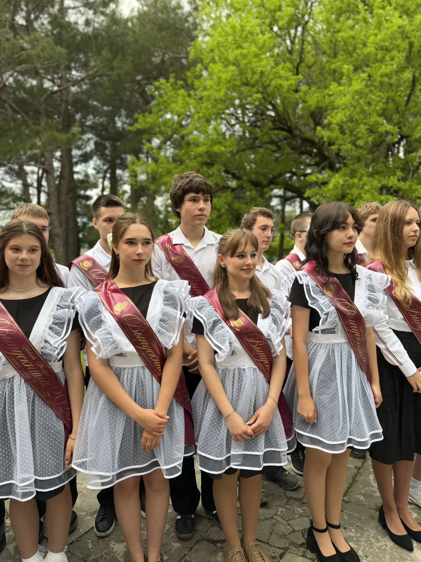 26 мая состоялась торжественная линейка, посвященная празднованию «Последнего звонка»  Сквозь эмоции