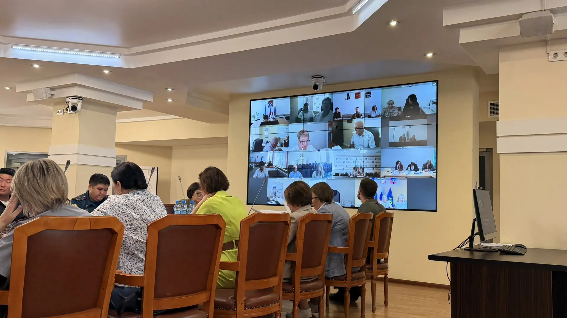 Безопасность детства: на Сахалине утвердили новые меры профилактики подростковой преступности и соци