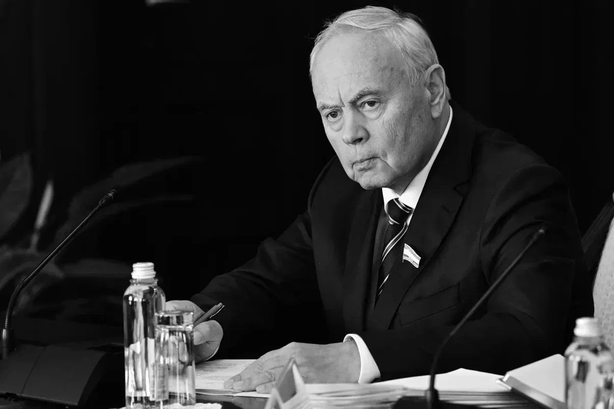 Республика понесла огромную утрату, которую нам только предстоит осознать. Ушел из жизни Константин 