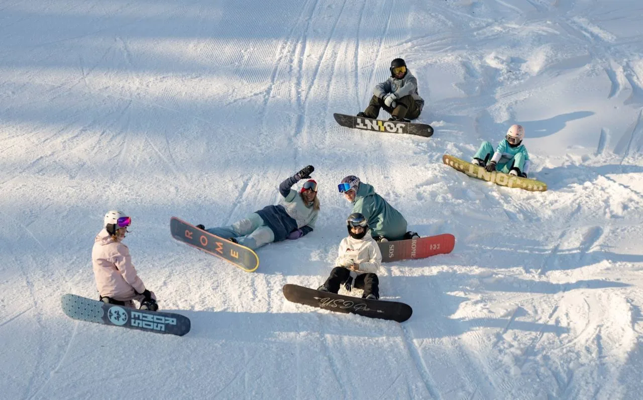СЧАСТЛИВОГО ВТОРНИКА! 🎿

Сегодня 31 МАРТА  для вас работают: 
🚠 Канатная дорога с 12:00 
🏔️ Смотр