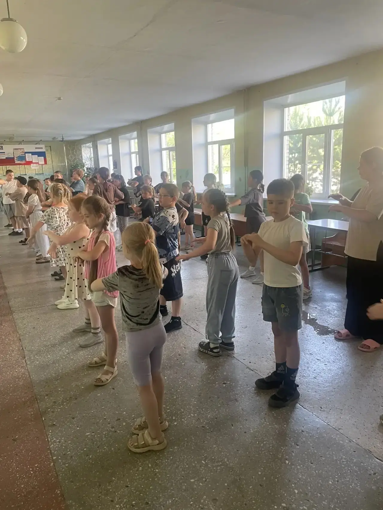 🌟Новости из пришкольного лагеря 
10.06.2025

☀️ Утро началось с бодрой зарядки — зарядились энергие