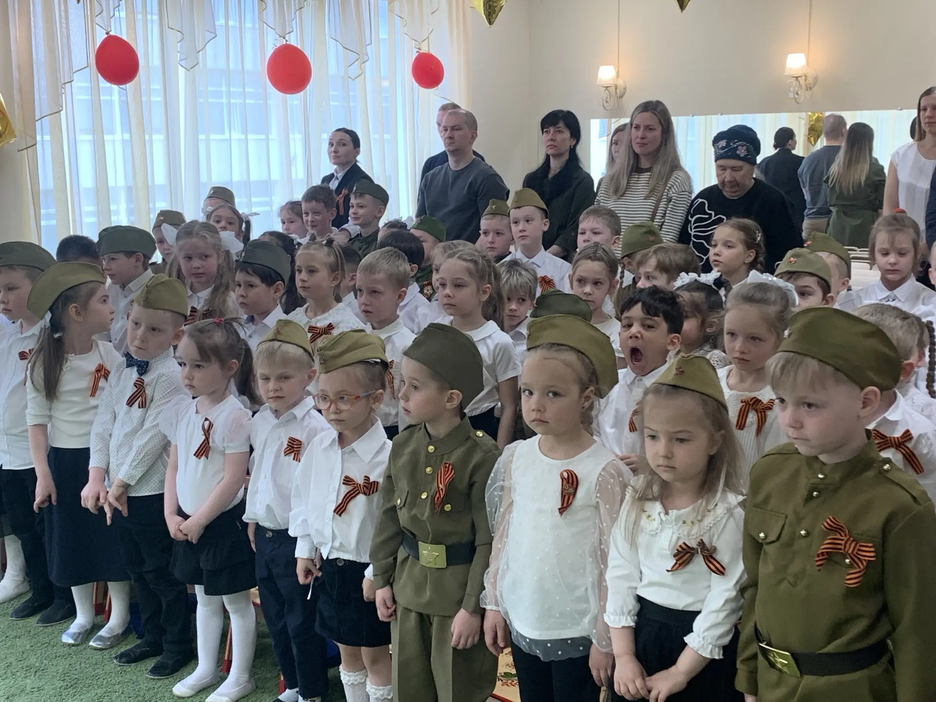 В преддверии 9 мая в нашем детском саду на Туристской, 20 прошёл торжественный праздник...