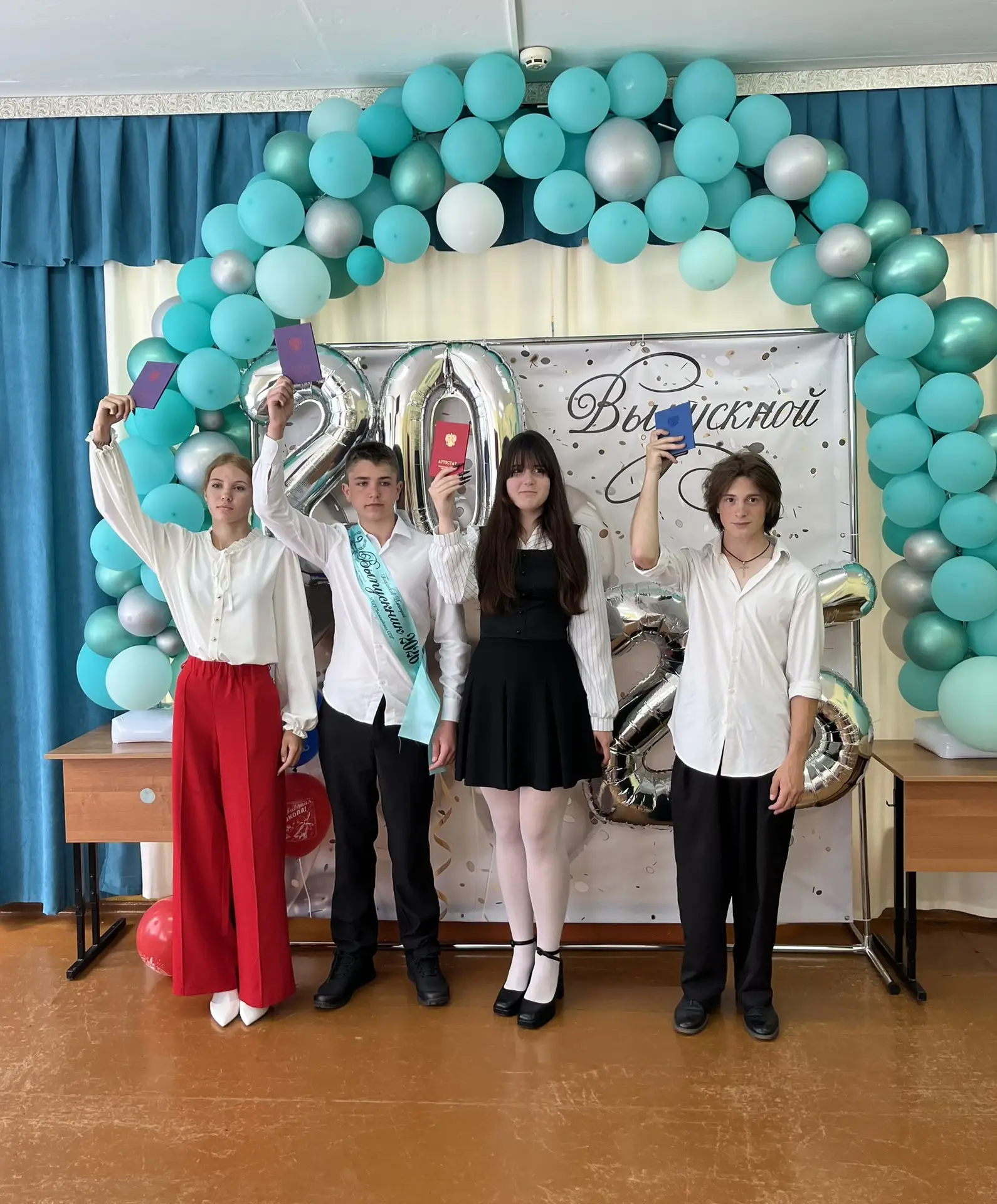 🌟Вручение аттестатов🌟ВЫПУСКНИКИ-2026🌟
27 июня в нашей школе состоялось торжественное вручение атт