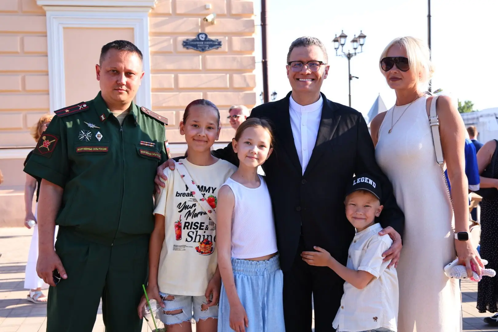 После выступления подходили земляки, чтобы сделать фото на память. Никогда не отказываю.