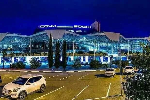 Ограничения на прием и выпуск самолётов сняли в аэропорту Сочи.
