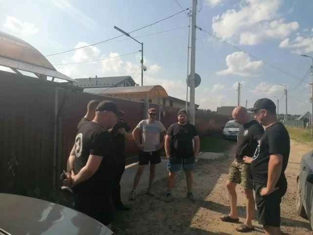 Многонациональная команда грузчиков хотела развести нашего общинника!