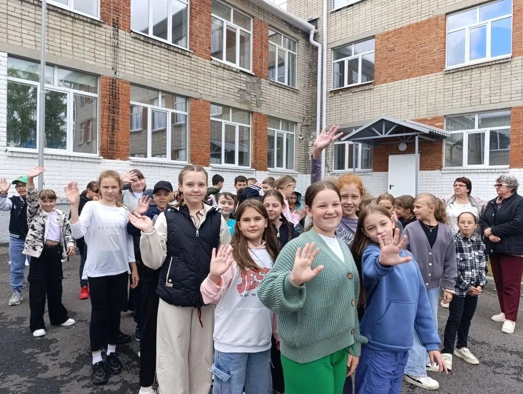 Ура, каникулы! В МБОУ Мучкапской СОШ (корпус 1) стартовала смена школьного лагеря  днев...