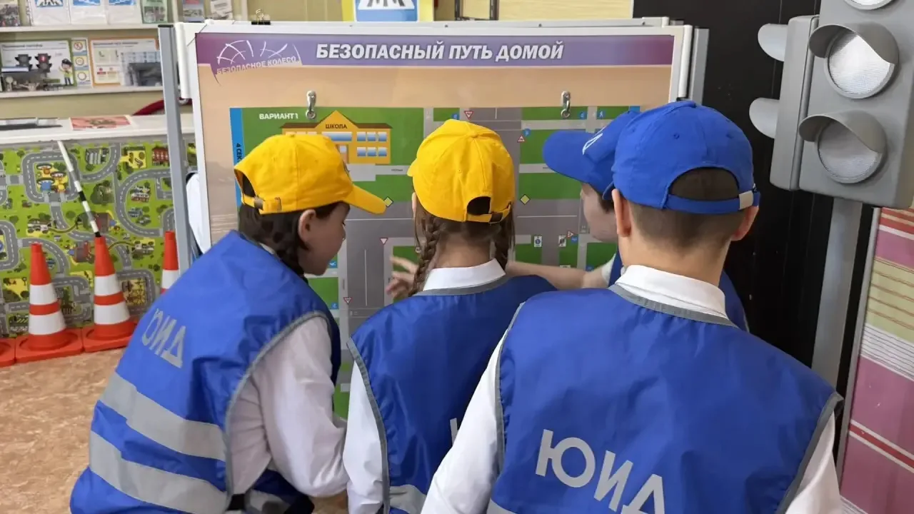 Команда ЮИД «Алга» школы № 8 приняла участие в муниципальном этапе республиканского конкурса «Безопа