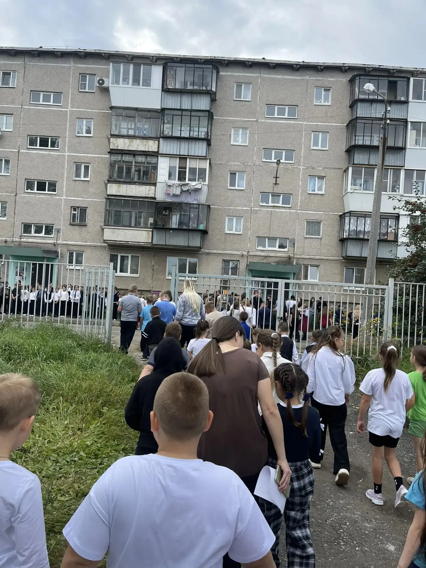 Сегодня в средней школе №37 прошла плановая учебная эвакуация. ⏱️