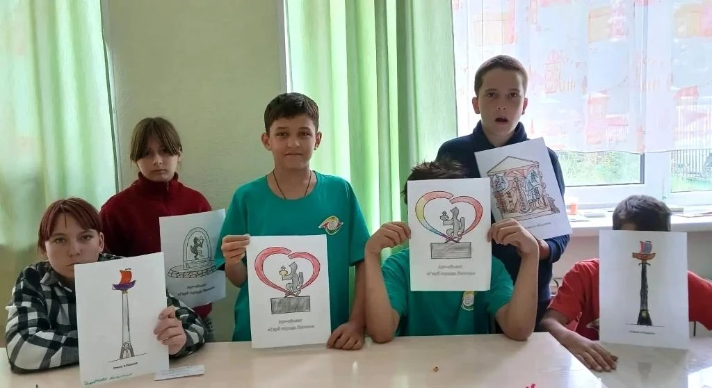 🎨 Эстафета «Рисуем все» шагает по Ленскому району! 🎨