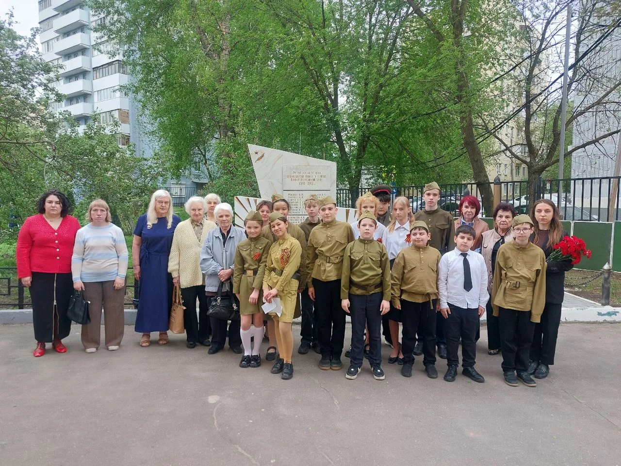АКЦИЯ «КРАСНЫЕ ГВОЗДИКИ»  🌟 В честь 81-й годовщины Победы в Великой Отечественной войне 7 и 8 мая на
