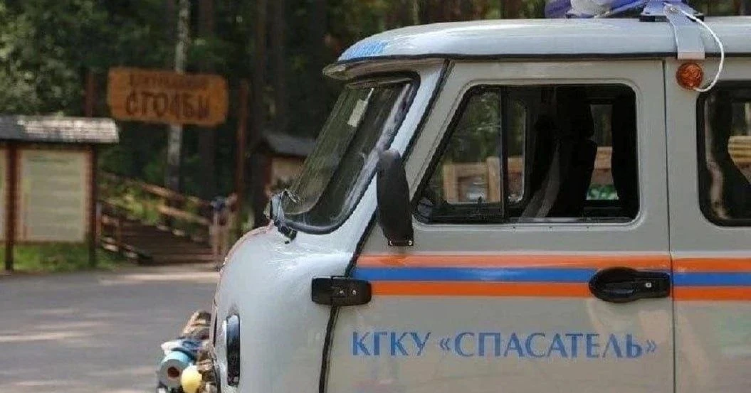 Девочка упала со скалы на Столбах