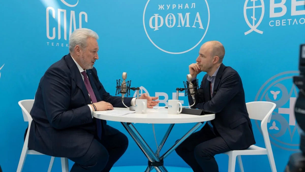 Михаил Парнев в эфире радио «Вера» 🎙️

Время на Петербургском международном экономическом форуме ра