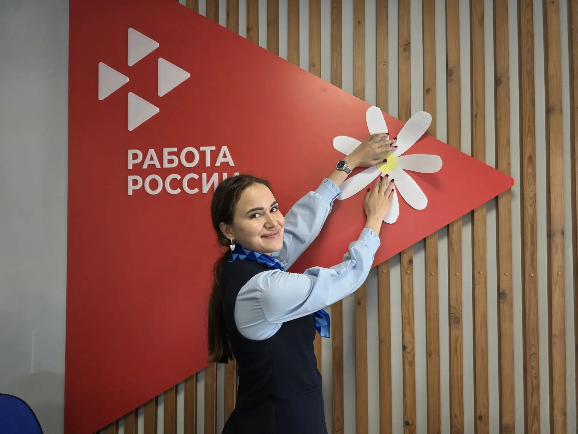 В честь Дня семьи, любви и верности наш кадровый центр превратился в настоящую творческую мастерскую
