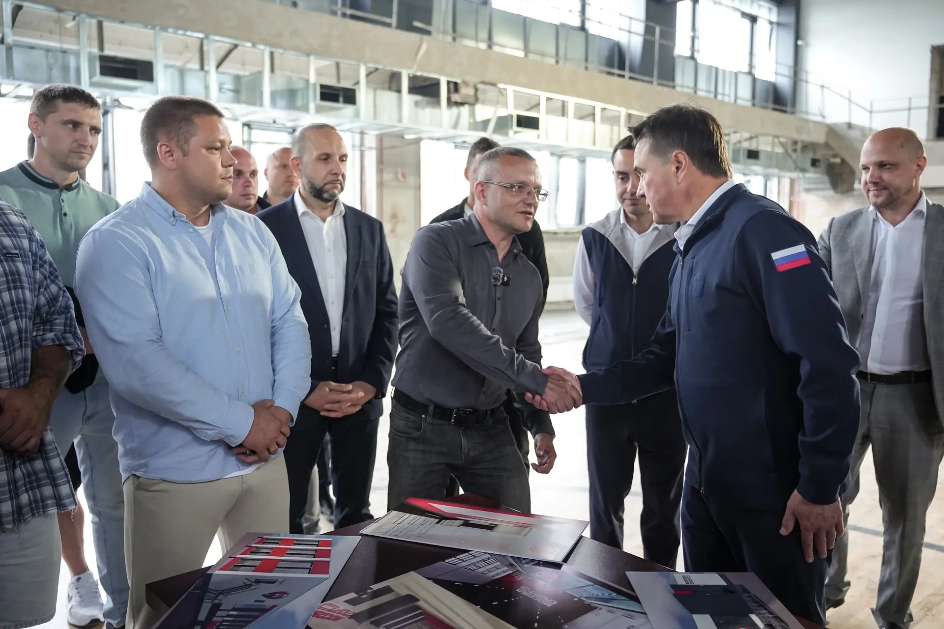 В Ликино-Дулёве продолжаем реконструкцию спортивной школы «Феникс».