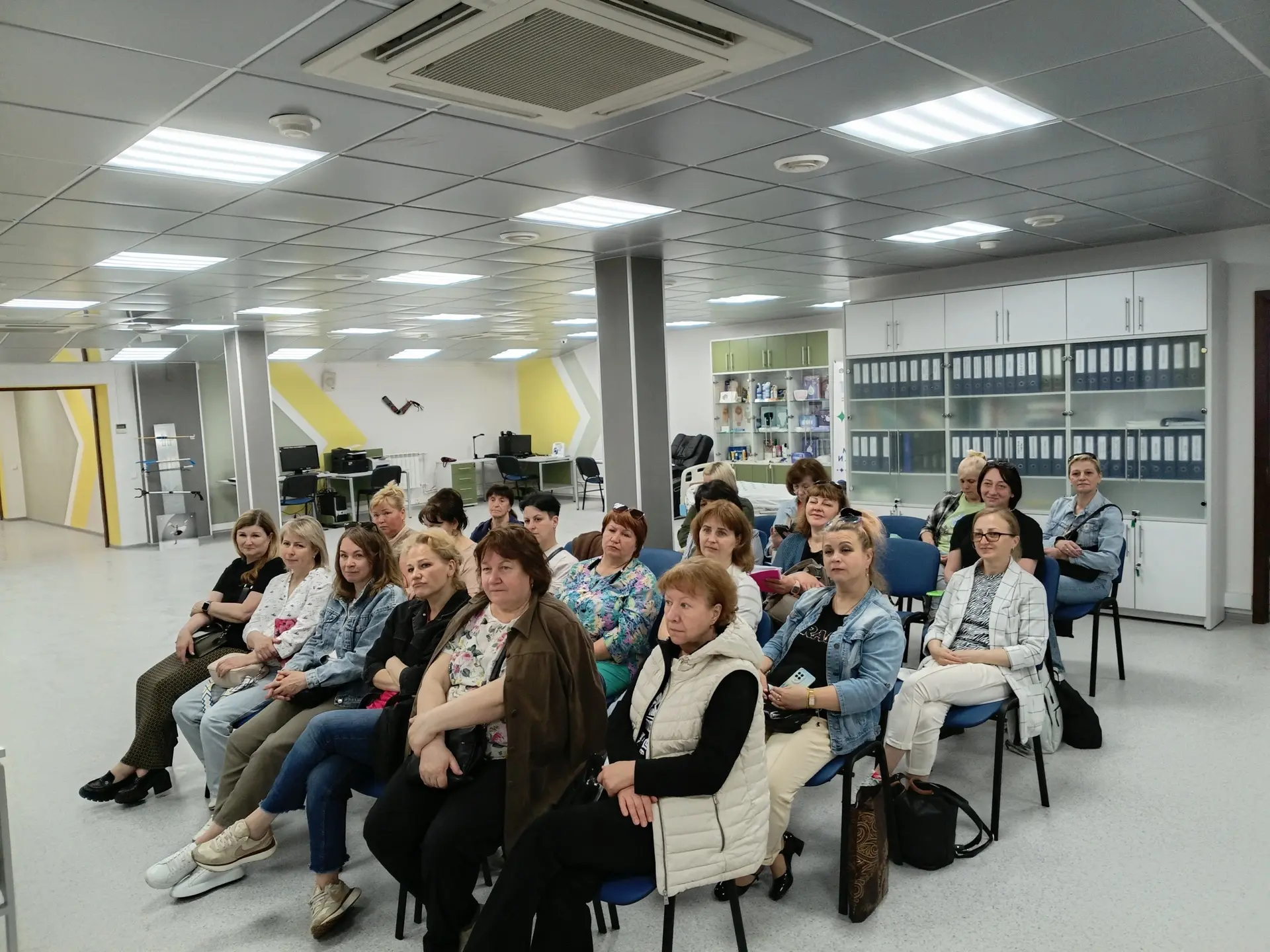 18 мая занятие школы ухода прошло для специалистов Выборгского и Колпинского районов. З...