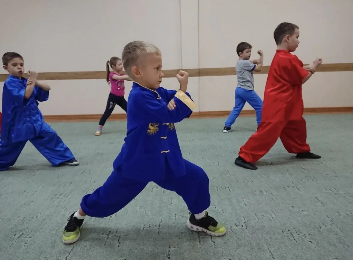 А мы с дерзкой заявкой 🤩 на  набор в группу ОФП с элементами ушу для детей от 5 лет!