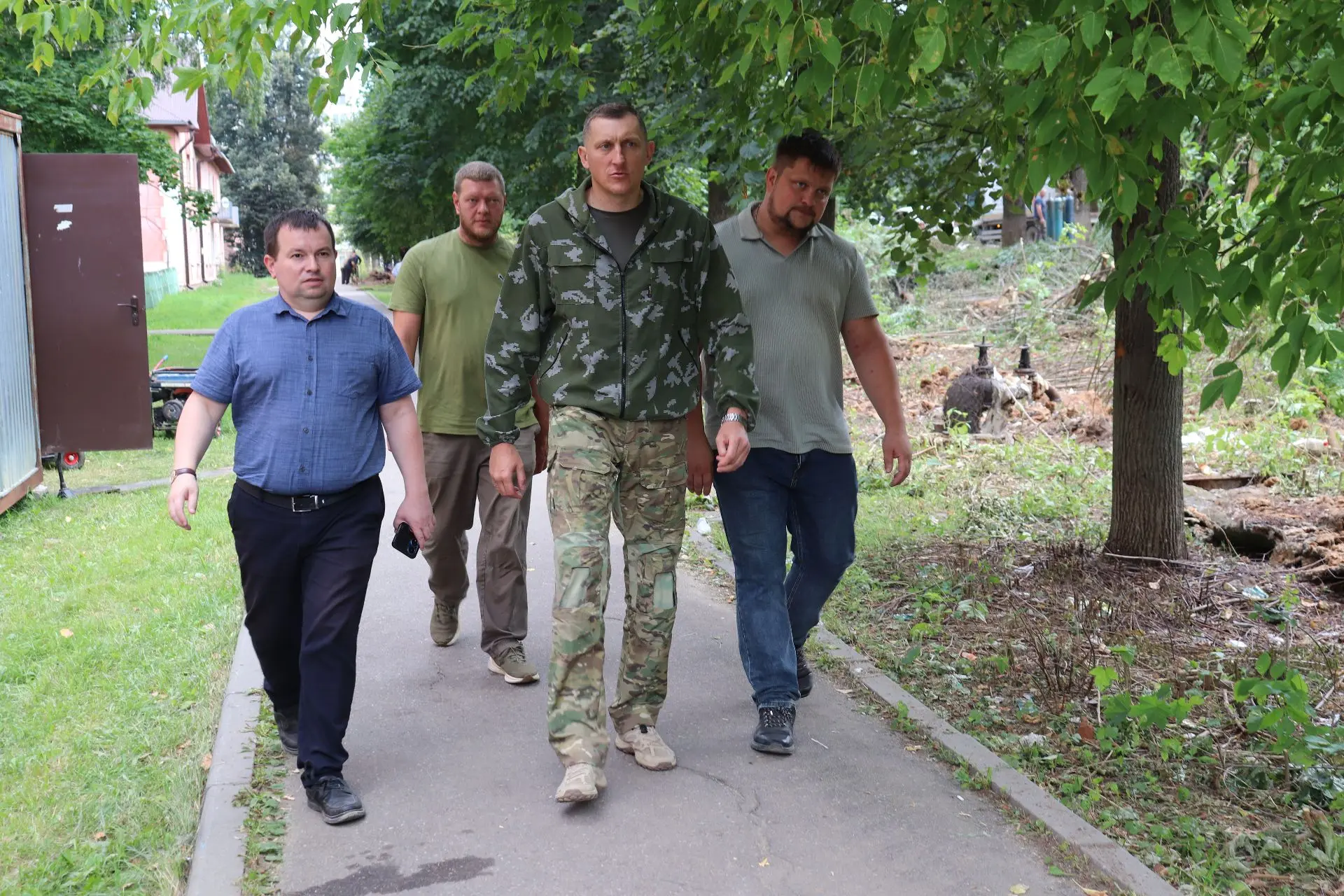 Сегодня, 6 августа, на улице Демьяна Бедного проконтролировал ход реконструкции тепловы...