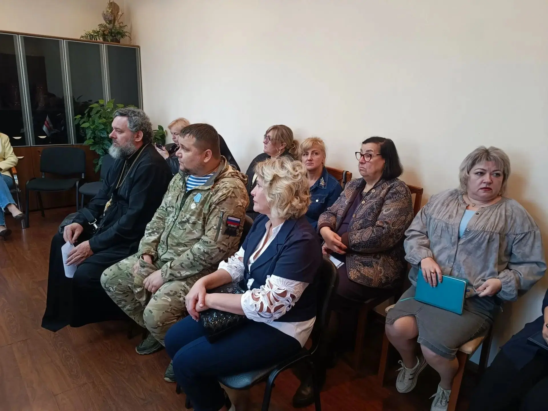 Забота о защитниках: в Кузбассе обсудили развитие системы поддержки участников СВО