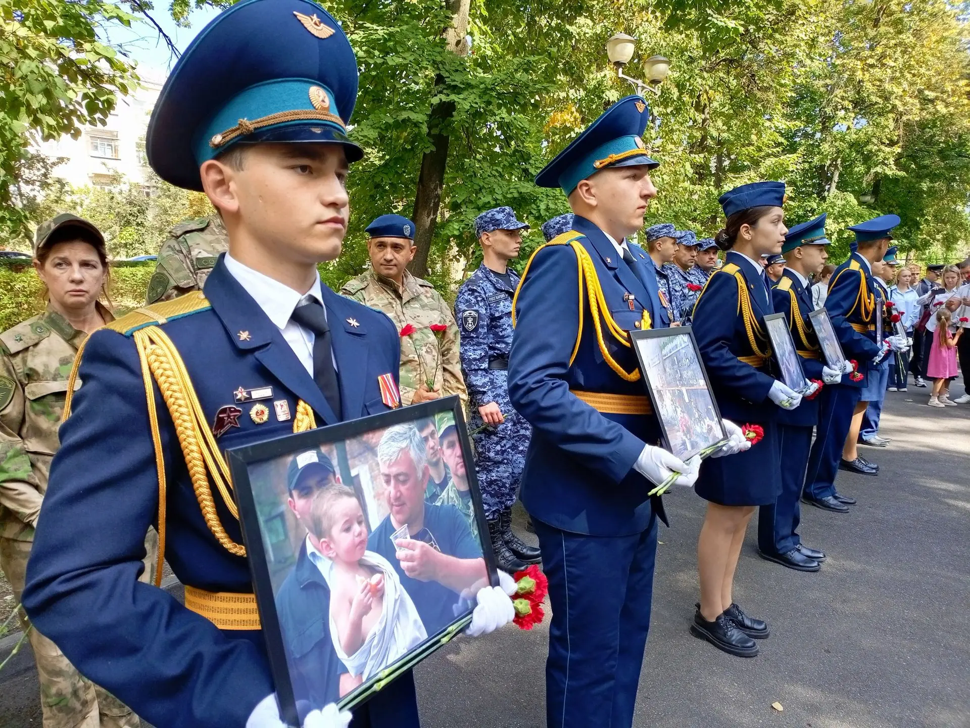 🕊 Память жертв теракта в Беслане почтили в Липецке