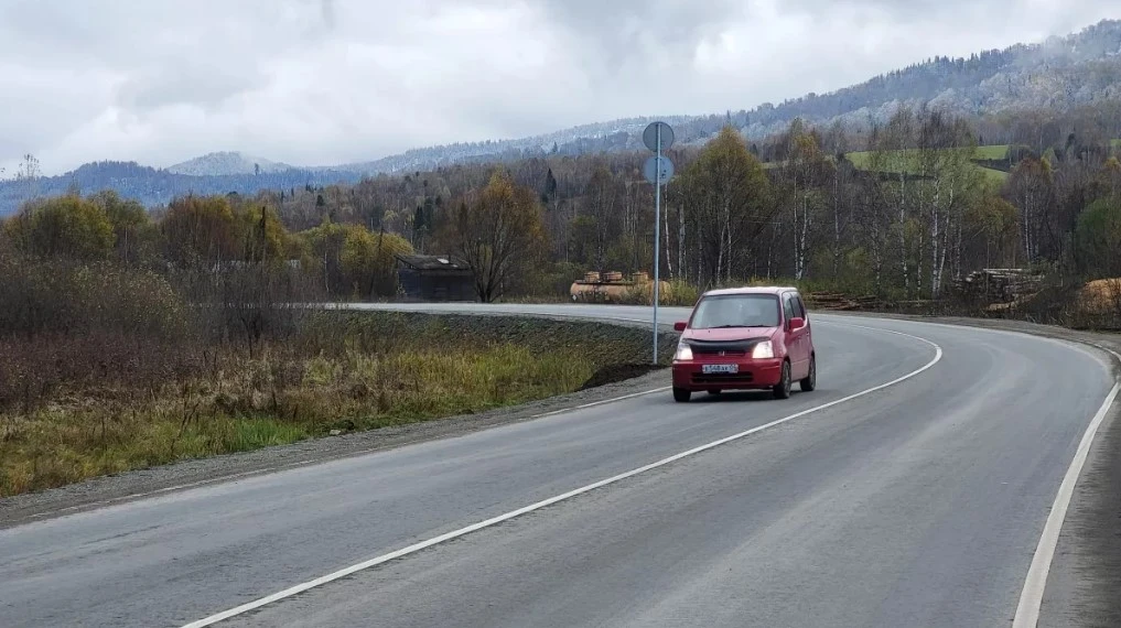 🚧 Два участка дороги к Телецкому озеру отремонтируют в Республике Алтай

В Республике Алтай отремон