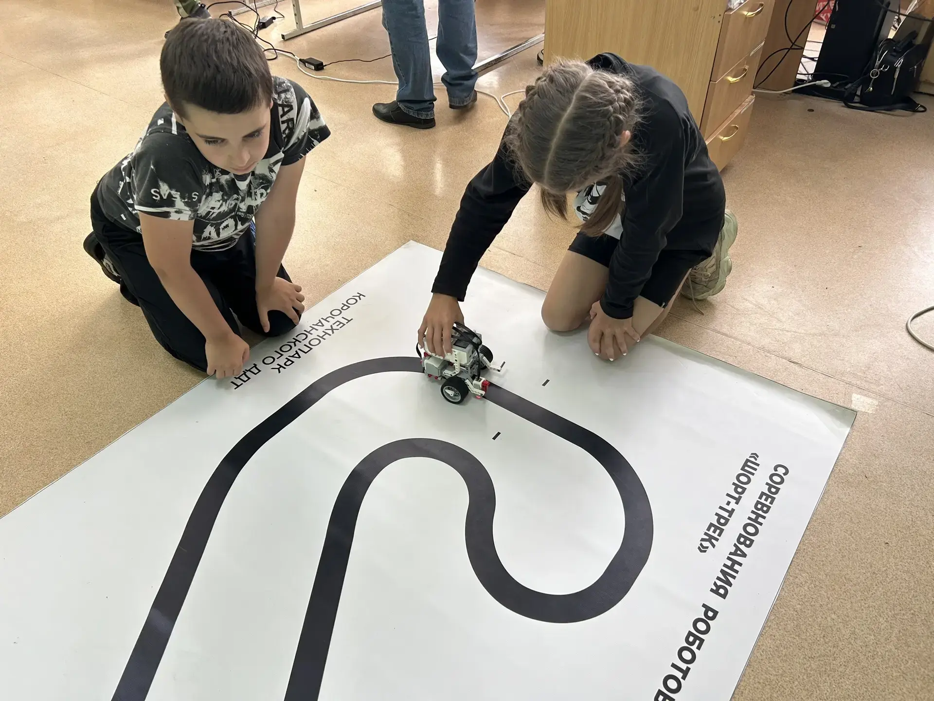 В отряде «Поле чудес» происходили настоящие чудеса! 🤖✨

Утро выдалось по-настоящему технологичным и