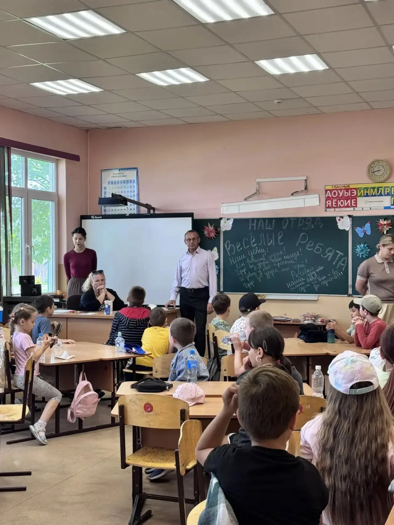 На базе МАОУ СОШ№38 приступил к работе лагерь «Калейдоскоп творчества». 3 июня  в рамка...
