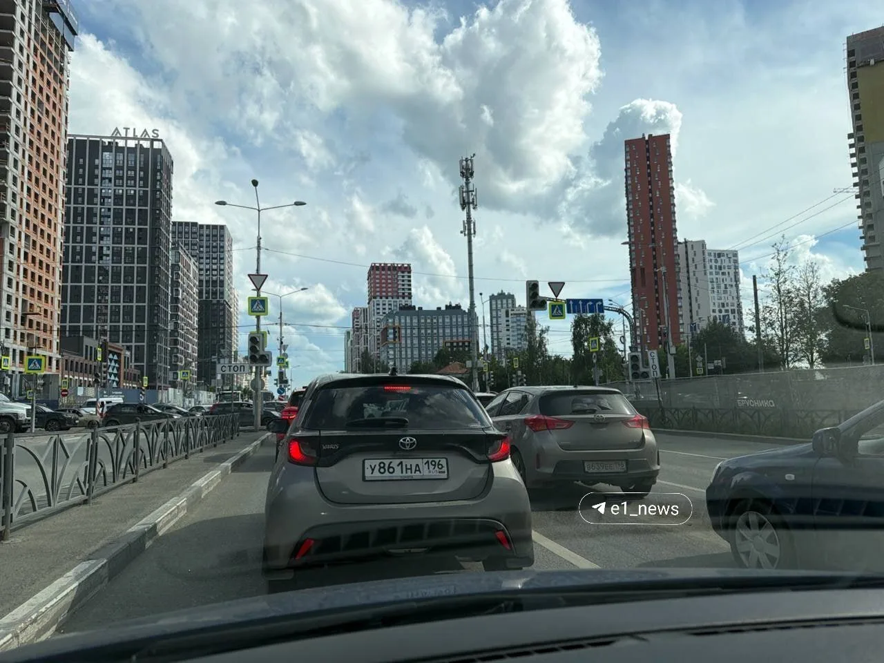 Огромная пробка на Московской — Щорса. Не работает светофор

Прислать новость: админ