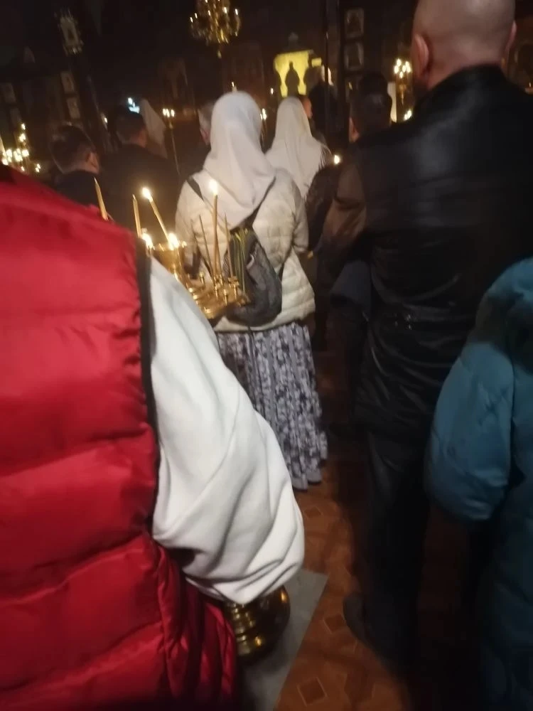 Ночная служба. 🙂Храм в Москве. 🙏Очень жаль, что меня там не было... 😔
