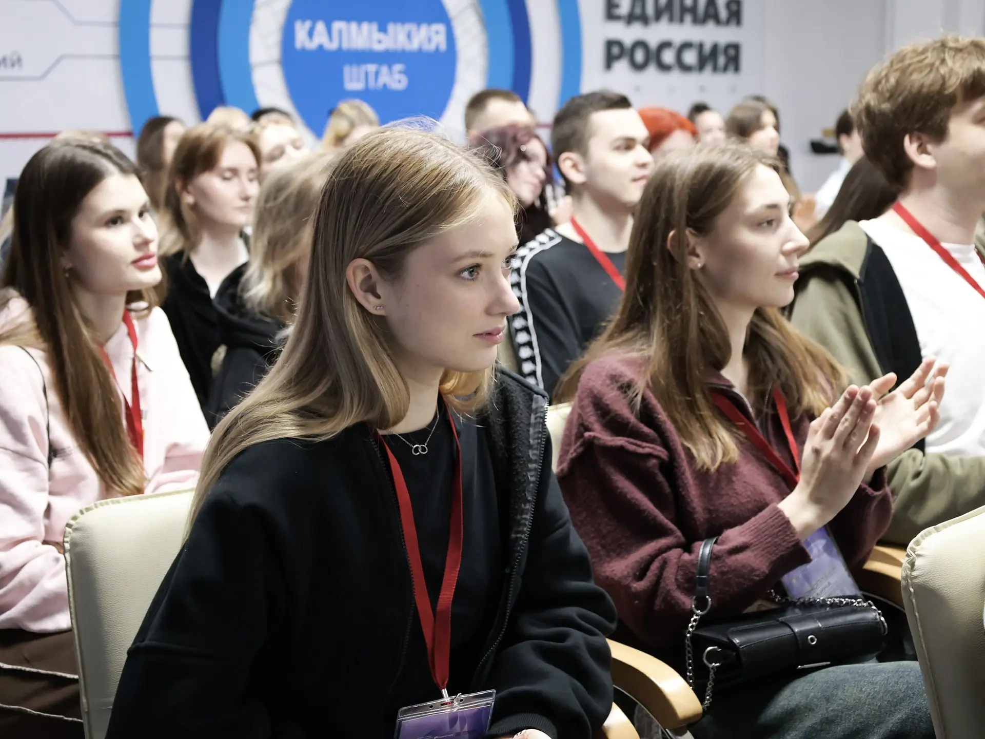 В Элисте проходят экспресс - стажировки проекта «Больше, чем работа» 🙋🏻‍♂️   Проект проводится в рам