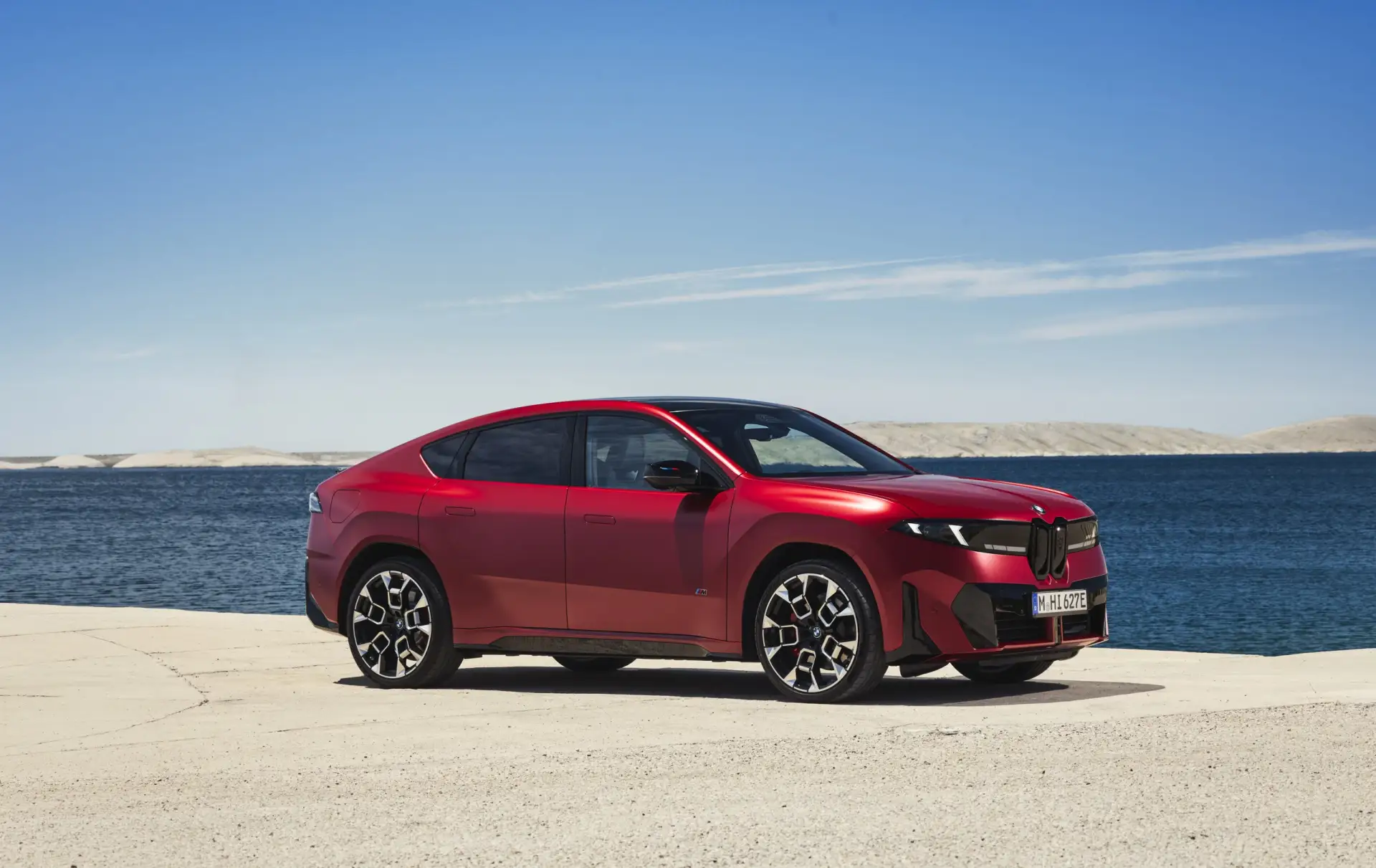 BMW выкатил iX4 — это третья модель Neue Klasse после iX3 и i3. В базовой версии 50 xDr...