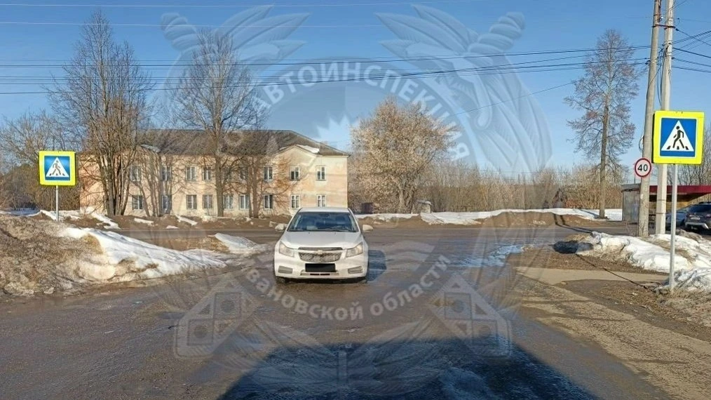 🚨 В Кинешме легковушка на зебре сбила ребёнка
