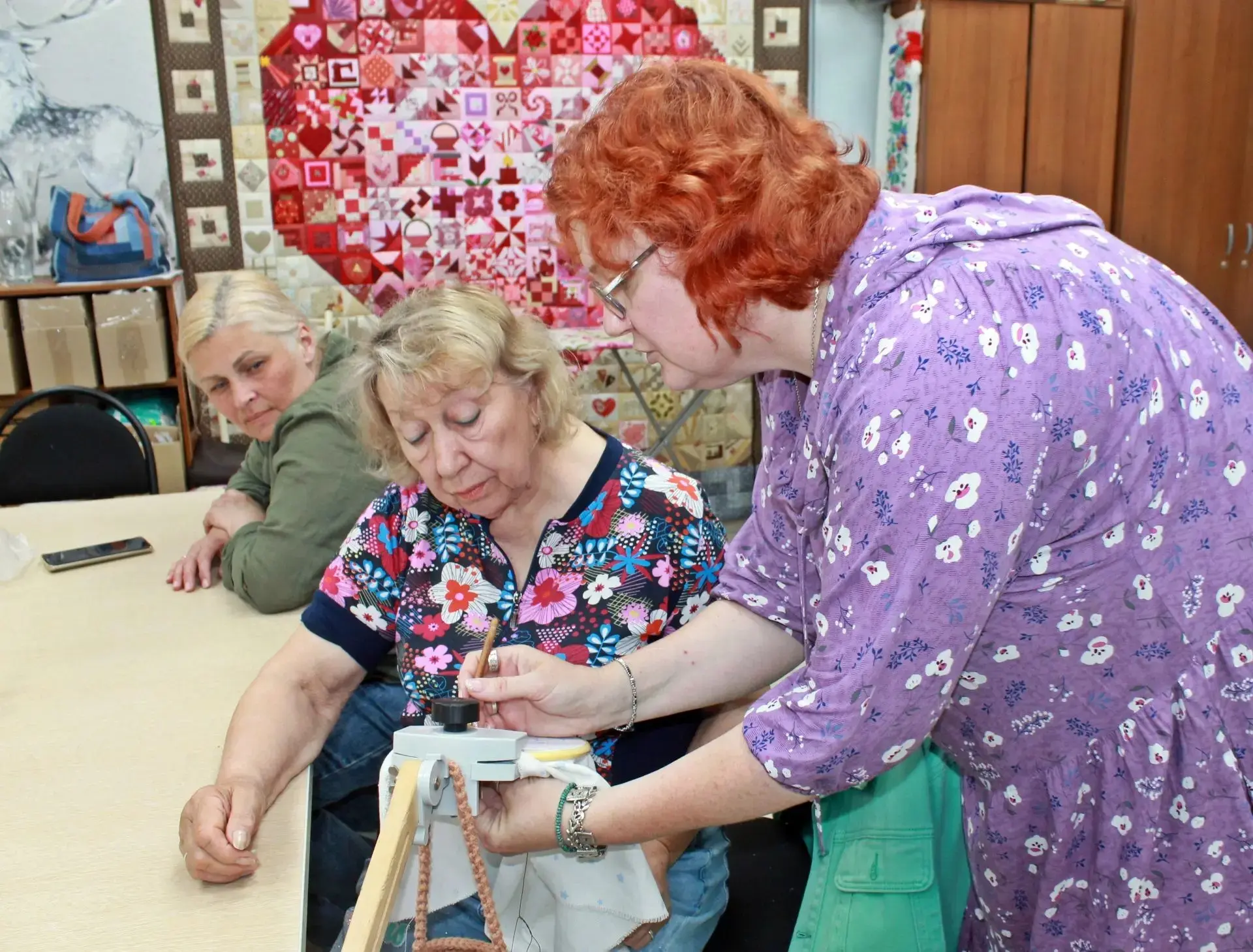 Мешочек счастья от динских мастериц  В клубе возрождения народных традиций «Берегиня» регулярно прох