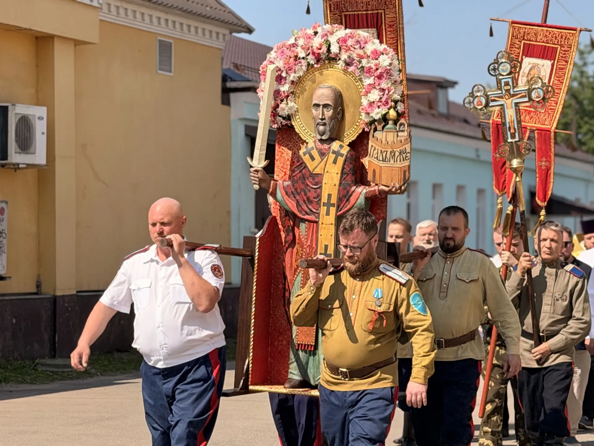 В Можайске с крестным ходом и молебном отметили 795-летие города и день Николая Чудотворца  22 мая М