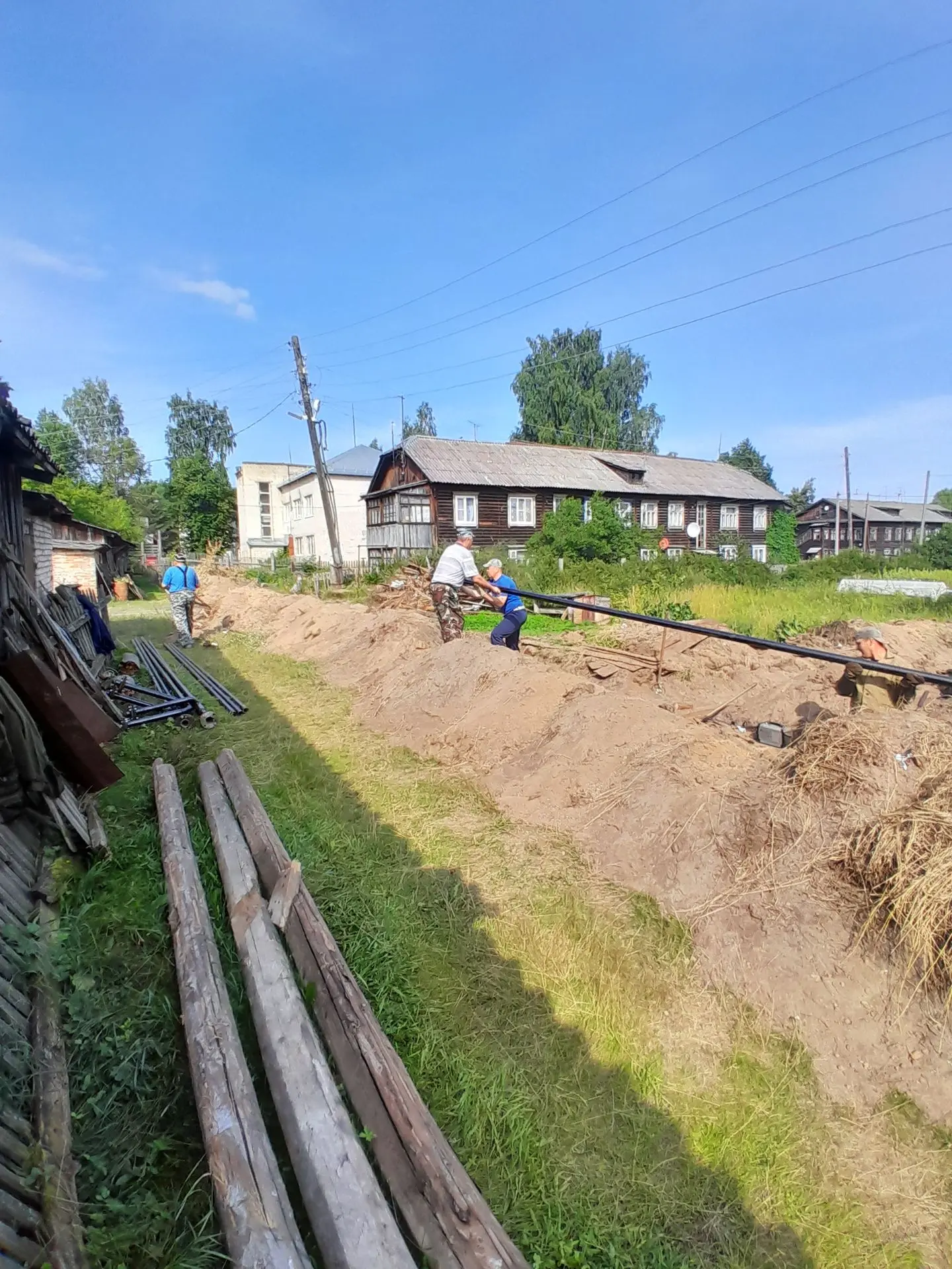 🛠️ МУП «ШОКС»: продолжаются сварочные работы на ул. Кирова, д. 10

Ремонтная бригада предприятия бе