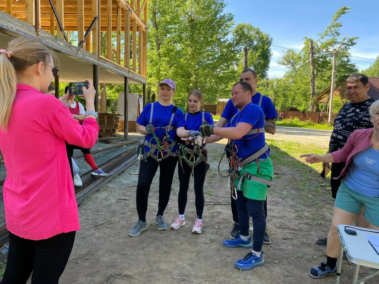 🏕🧭Сборная команда педагогов представила школу № 52 на ежегодном Городском туристическ...