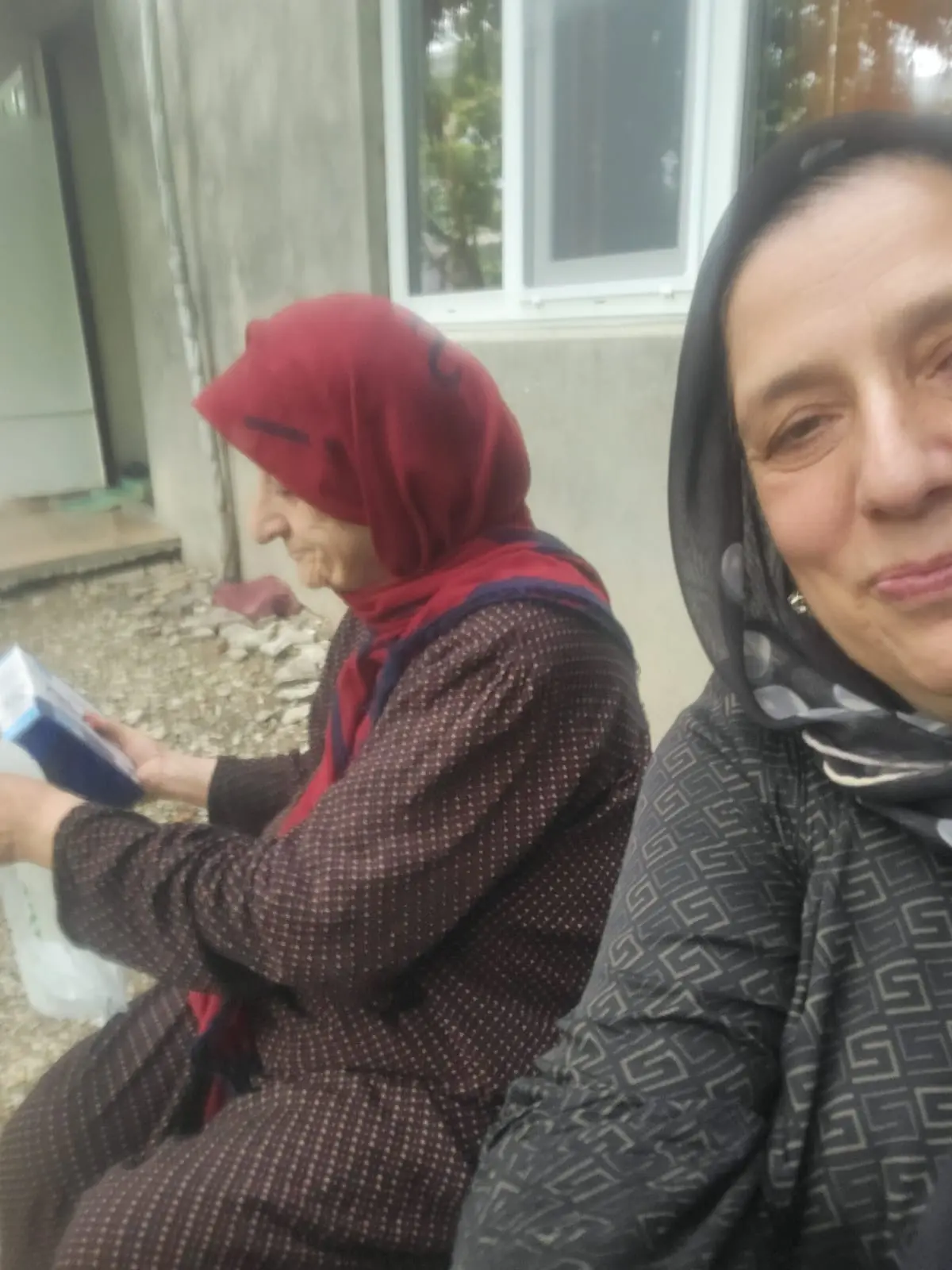Социальный работник Алисултанова П., предоставила социально бытовые услуги, доставка пр...