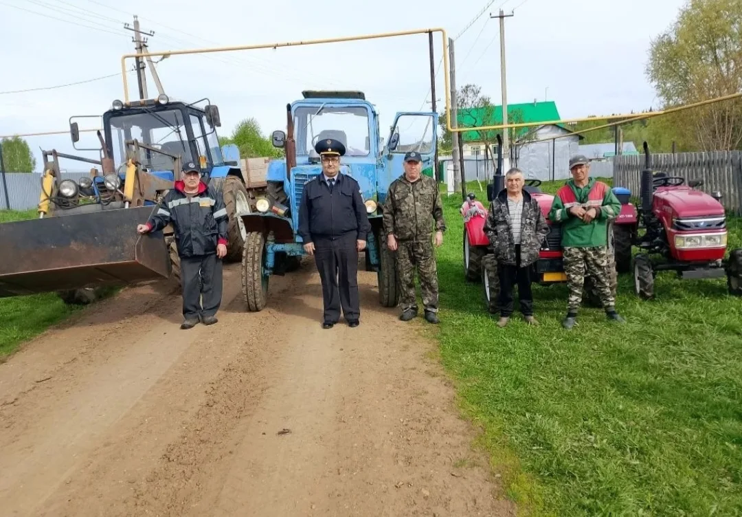 🚜🚜Сегодня 1️⃣4️⃣0️⃣5️⃣2️⃣0️⃣2️⃣6️⃣в сельском поселении Орловский сельсовет проведен т...