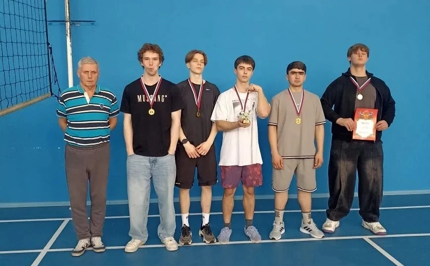 🏆 Спартакиада СПО Железнодорожного района: итоги соревнований по армрестлингу  Захватывающие состяза